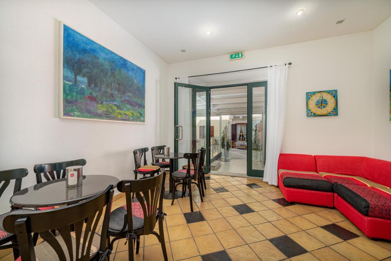 Hotel Marinaro Santa Teresa Gallura Exterior photo