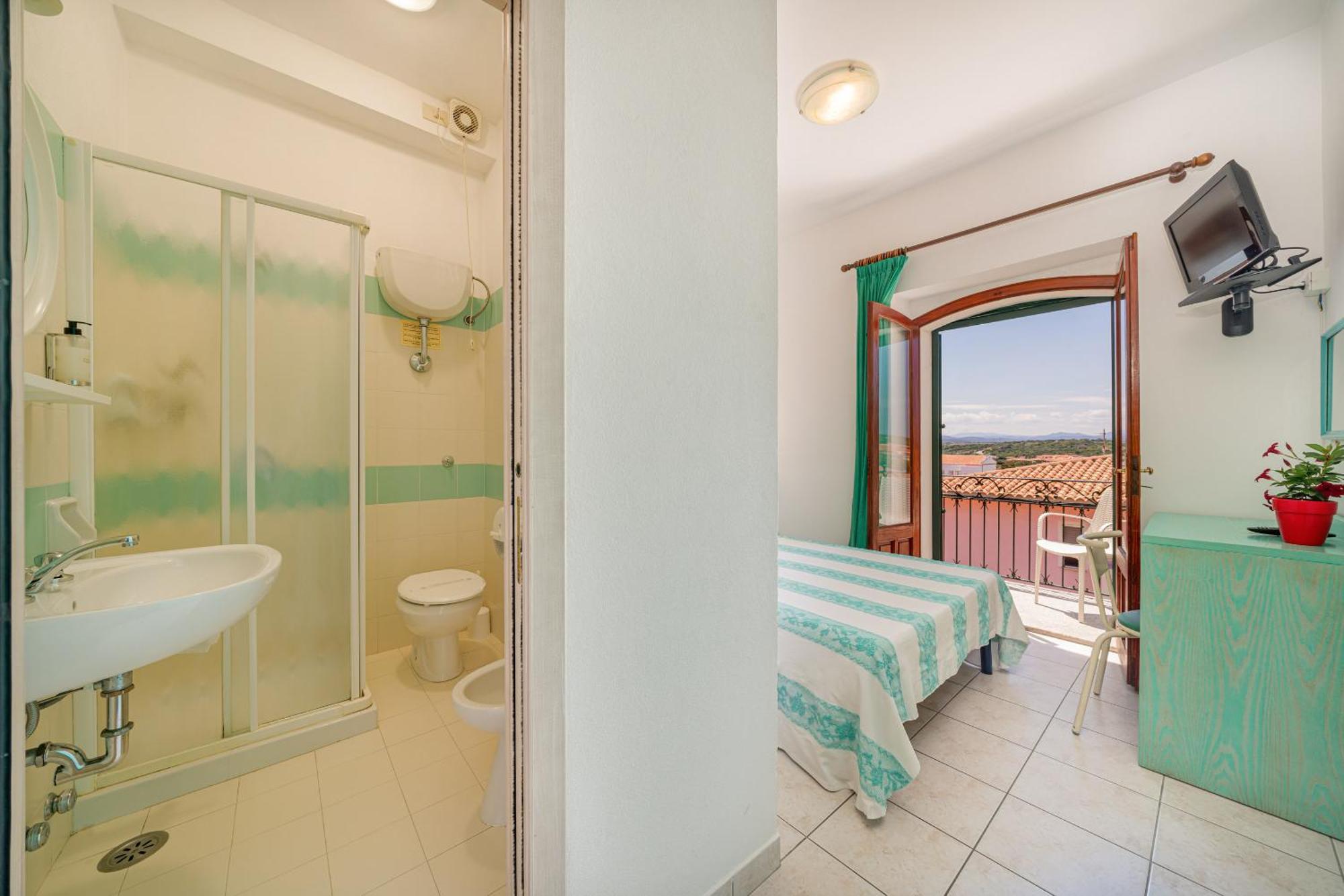 Hotel Marinaro Santa Teresa Gallura Exterior photo
